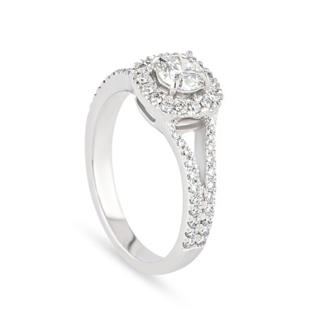 Platinum Diamond Engagement Ring