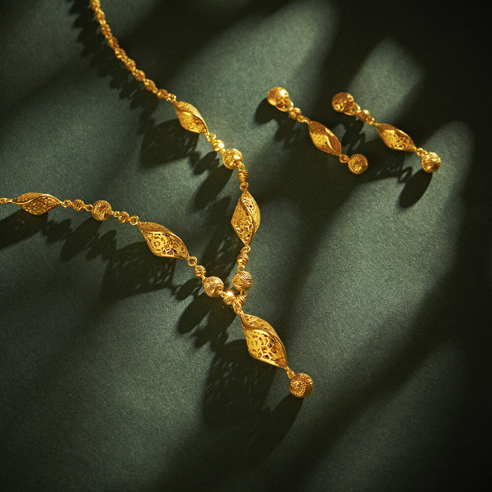 Lavin 18K Yellow Gold Necklace